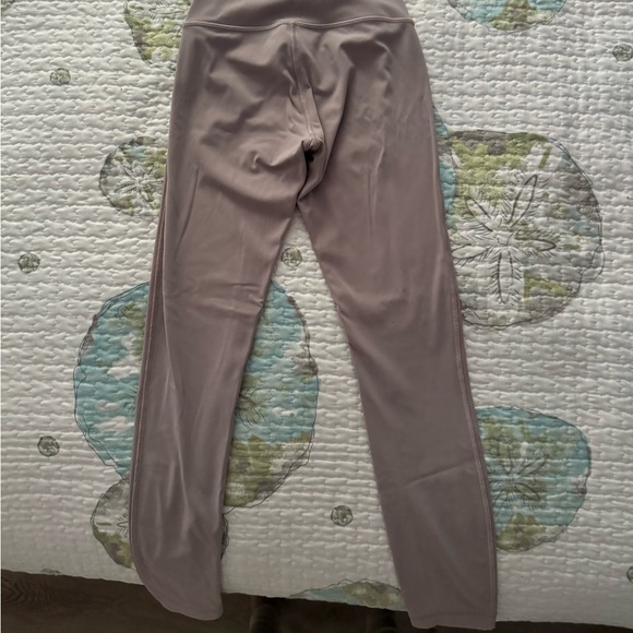 Lulu Aligns - Picture 2 of 3